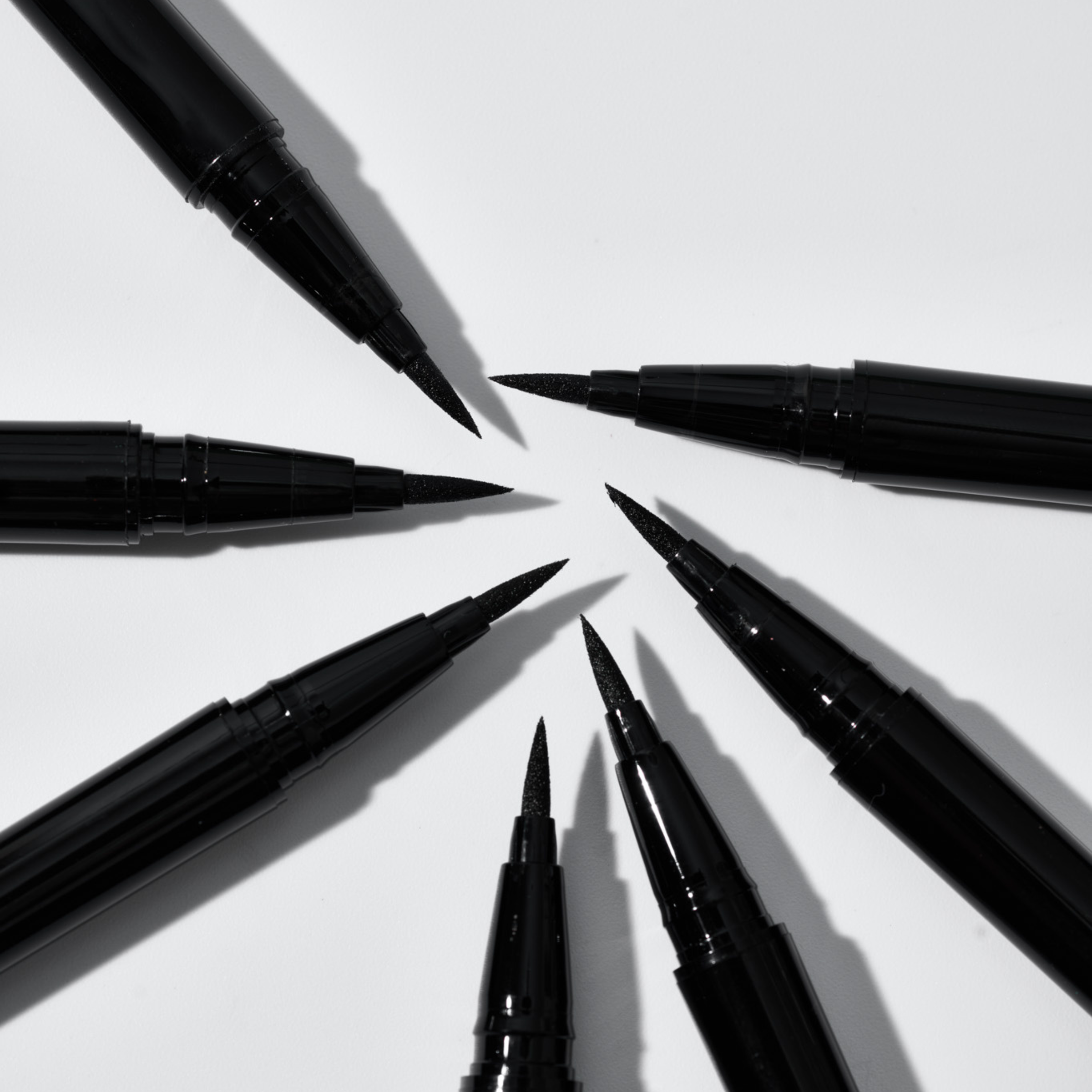 On Point Liquid Liner Pen