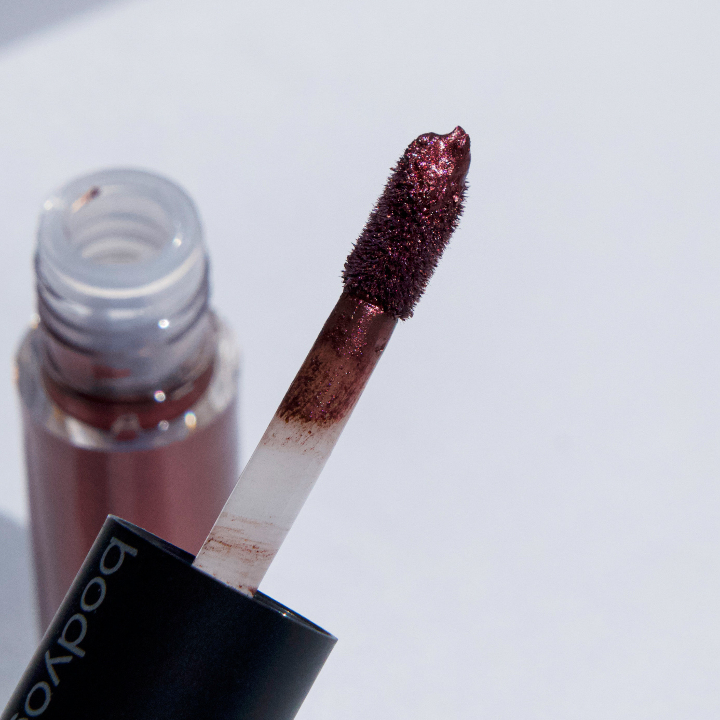 Crystal Glide Liquid Eyeshadow